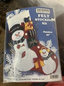 Design Works Crafts Kit Calza in Feltro Pupazzo di Neve con Regali 5044 - Foto 1 di 2