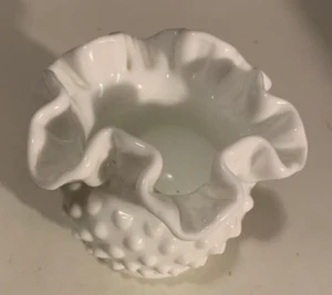 Vintage Fenton Hobnail White Ruffled Small Vase - Picture 1 of 2