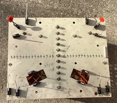 Bally FIREBALL HOME EDITION — пинбол — нижняя часть игрового поля — заполненная - Изображение 1 из 3