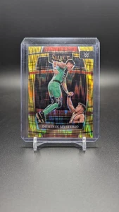 Dominik Mysterio 2022 Panini Select WWE Gold Flash Prizm #/10 - Bild 1 von 2