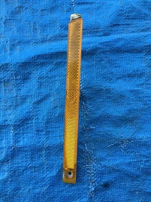 SATURN L/F DRIVER SIDE MARKER LIGHT LAMP LF LEFT FRONT CORNER BUMPER REFLECT OEM — 第 1/3 张图片