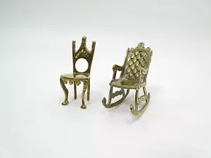 2 x Piccole sedie a dondolo vintage ottone sala da pranzo 3,5" accessori casa delle bambole - Foto 1 di 5