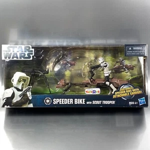 Hasbro Star Wars Speeder Bike with Scout Trooper Toys R Us (TRU) Exclusive 2012 - Picture 1 of 4