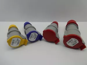 ACOPLADOR DE ARRASTRE SCAME 16 AMP 3, 4, 5 PINES 110, 240, 415 VOLTIOS IP44 INDUSTRIAL - Imagen 1 de 19