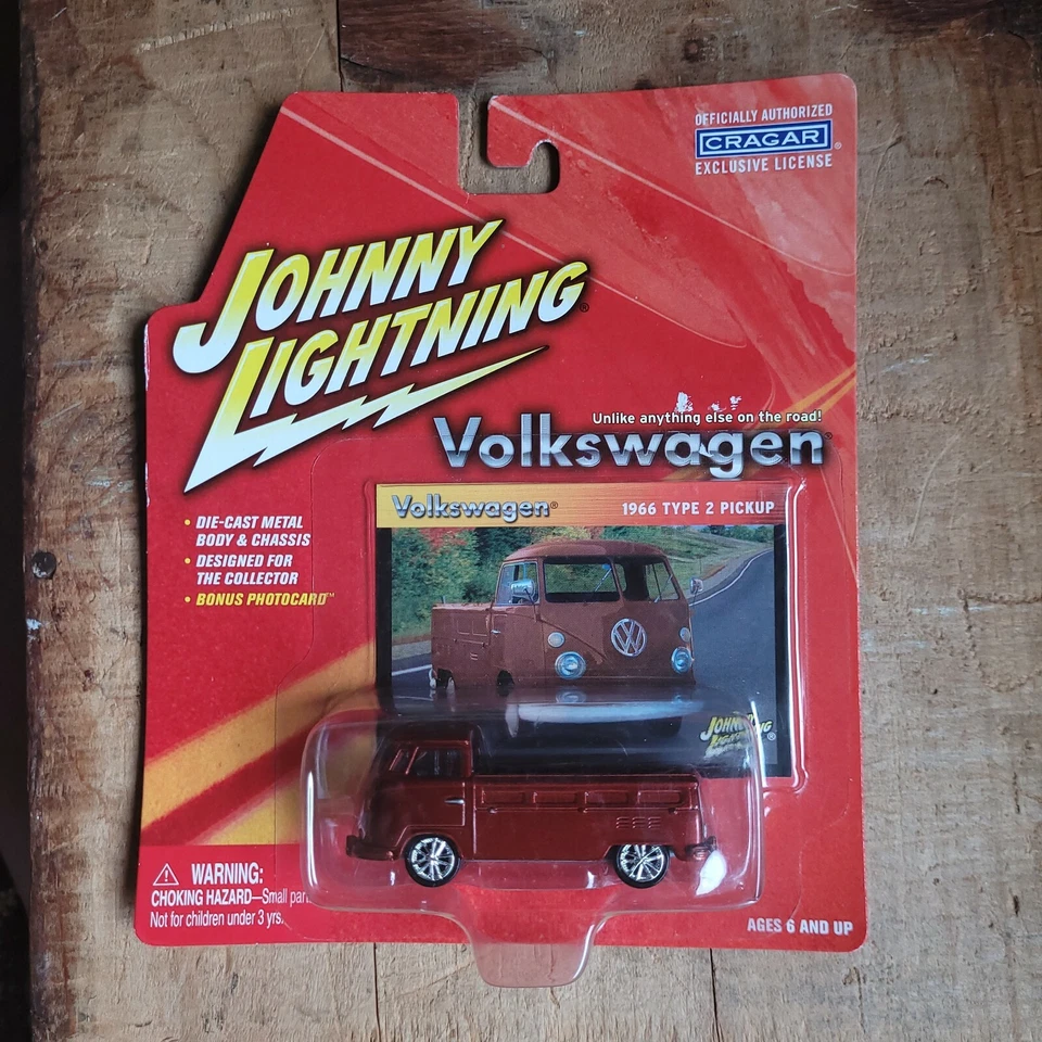 1966 VOLKSWAGEN Type 2 Pickup #14 2004 Johnny Lightning VOLKSWAGEN 1 64