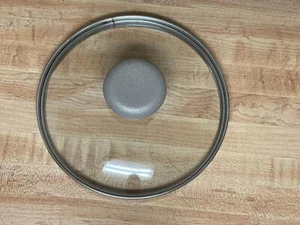 VERY NICE REPLACEMENT PAN / SAUCEPAN LID SEE FOR EXACT MEASUREMENTS LID #6 - Bild 1 von 1