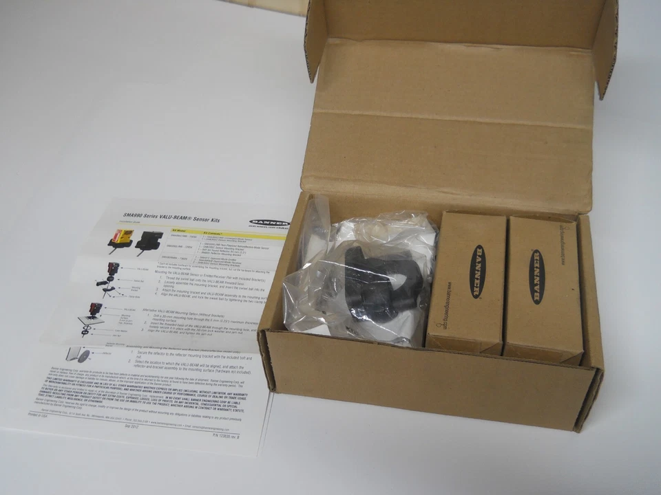 BANNER ENGINEERING SMA9ERMBK-73029 BRAND NEW - Image 1 of 4