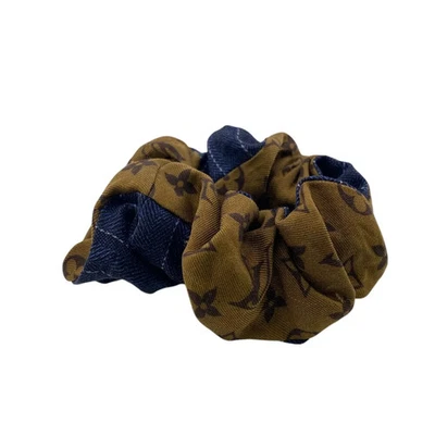 LOUIS VUITTON Louis Vuitton Scrunchie Be Mindful Hair Tie Monogram  Pre-Owned - Image 1 of 4