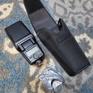 Olympus FL-900R Pro Speedlight Flash for MFT OM System Panasonic - Case & Stand - Picture 1 of 6