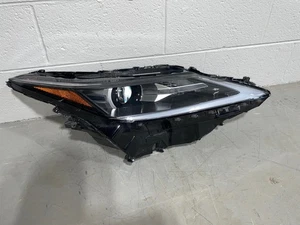 Faro derecho LED LEXUS RX350 2020 2021 2022 OEM - Imagen 1 de 6