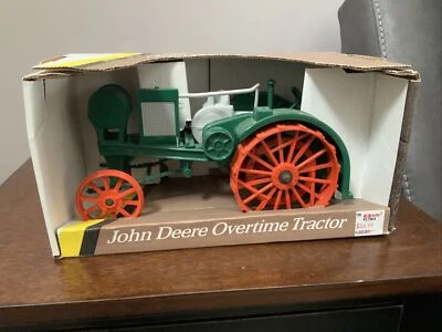 ERTL John Deere Overtime Tractor No. 5811 Vintage 1/16 Scale Replica Toy NIB - Image 1 of 4