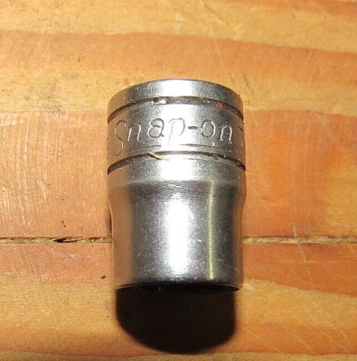 Snap On 3/8" Drive 7/16" Shallow 12 pt Socket F-141 - NICE - USA - Image 1 of 4