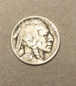 1-1924-D Buffalo Nickel (SEE PHOTOS FOR CONDITION) THANK YOU