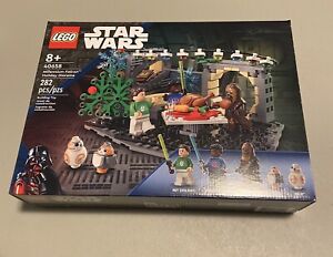 LEGO Star Wars Millennium Falcon Holiday Diorama Set 40658 New, Sealed Retired!