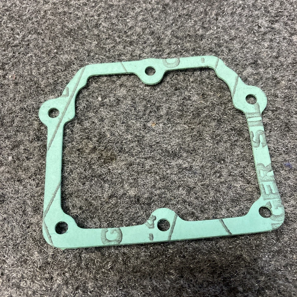 汽化器法兰格垫圈适用于沃尔沃 140 164 240 P 121 122 — 第 1/1 张图片