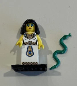 Lego Minifigura Serie 5 Reina Egipcia / Cleopatra Con Serpiente Verde - Imagen 1 de 3