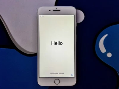 iphone 8 plus  - Image 1 of 4