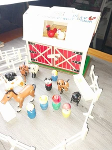 Vintage Fisher Price Little People Play Family Farm Barn - Picture 1 of 13