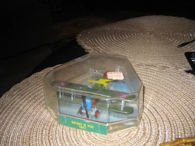 Mint in case Vintage 1917 SPAD S XIII by Giocattoli in 1/72 scale - Image 1 of 2