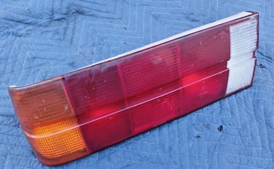 Lámpara de luz trasera izquierda para conductor BMW E30 318i 325iS M3 Early OEM '84-91 Foto 1 de 4