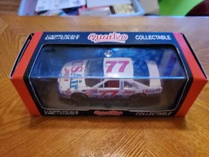 QUARTZO 2032 Ford Thunderbird, U.S Air GREG SACKS #77 (1/43 Scale) - Picture 1 of 3