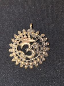 ANTIQUE TRADITIONAL INDIAN RITUAL BRONZE JEWELLRY NECK PENDENT OM COLLECTIBLE # - Picture 1 of 4