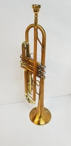YAMAHA YTR-2335 Bb TRUMPET MADE IN JAPAN WITH CASE & MOUTHPIECE. - Picture 1 of 16
