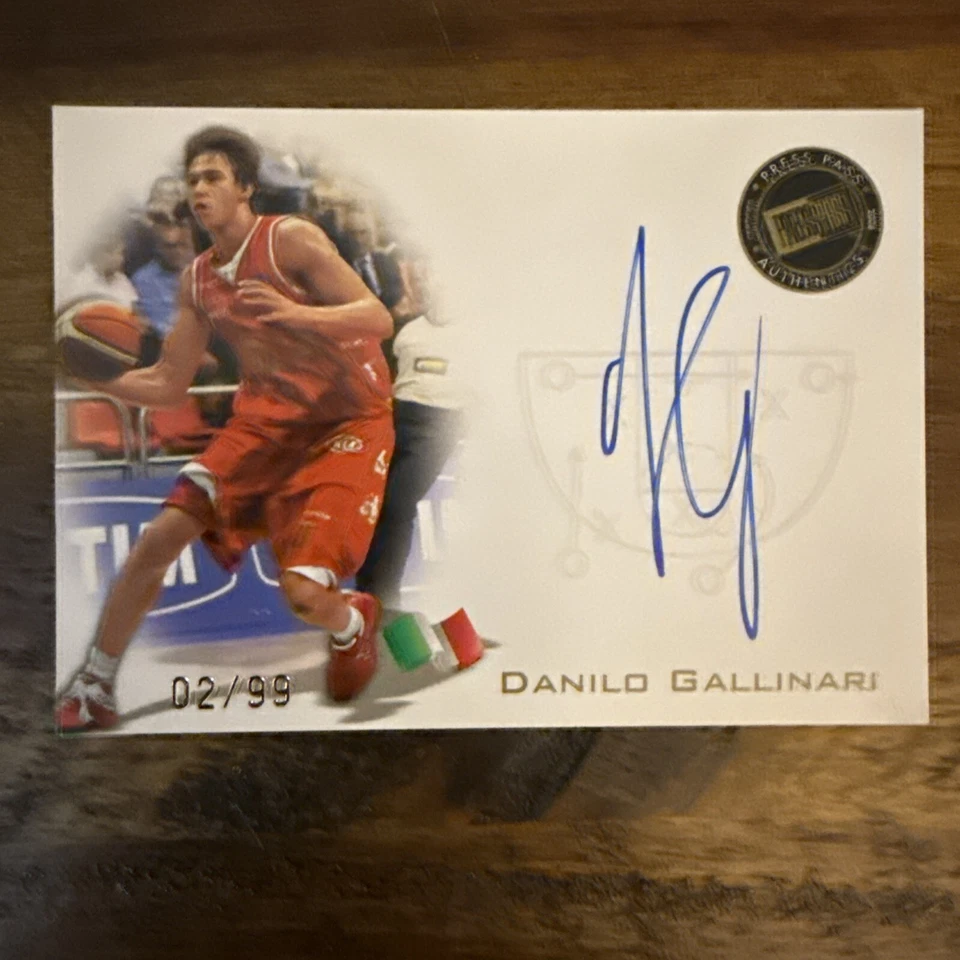 Press Pass Authentics 2008 Daniel Gallinari Gold automático 02/99 Denver Nuggets SP Foto 1 de 3