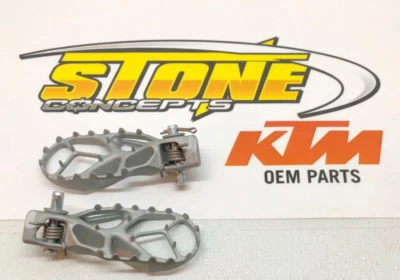 OEM KTM Footpegs Foot Pegs Rests 2023 2024 2025 125 250 300 350 450 SX-F XC-F - Image 1 of 4