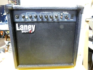 Amplificador de guitarra eléctrica Laney hardcore MXD15 cargado con práctica de sala FX - Imagen 1 de 12