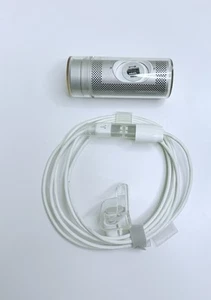Apple iSight FireWire Webcam (M8817LL/A) – Works – With Cable & Stand - Afbeelding 1 van 6