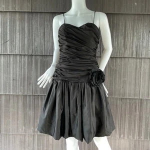 Vintage 80s Steppin Out Ruched Balloon Cocktail Party Playful Black Dress 7/8 - Picture 1 of 16