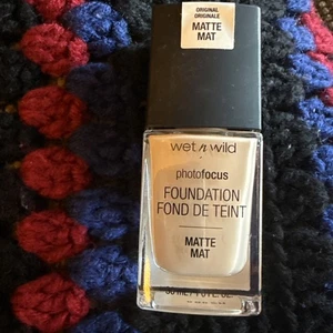 Wet N Wild Photo Focus Foundation MATTE 362C Soft Ivory - Picture 1 of 5