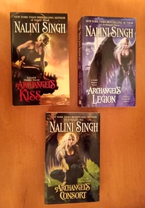 3 Guild Hunter novels-Nalini Singh-Archangel's Legion/Kiss/Consort-paperbacks - Bild 1 von 1