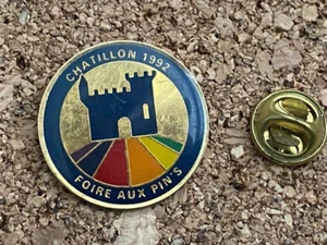 G28(3) PIN 'S FOIRE AUX PIN 'S REUNION - Picture 1 of 1