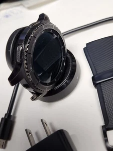 Samsung Gear S3 Frontier 46mm R760 Bluetooth Smartwatch Black GOOD Condition - Photo 1 sur 6