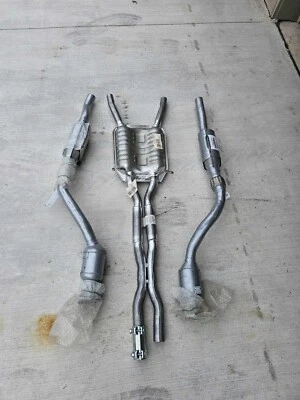 2003 大众帕萨特 GLX 2.8 升排气原始设备制造商 — 第 1/4 张图片