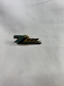 ZZ TOP  Hat/Lapel PIN  - Picture 1 of 4