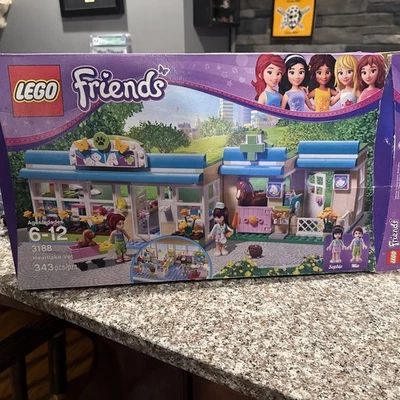 LEGO FRIENDS: Heartlake Vet (3188) ~ 100% Completo con Manual y Caja Foto 1 de 4