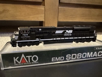 Kato escala N Norfolk Southern NS SD80MAC 7210 DCC listo Foto 1 de 2