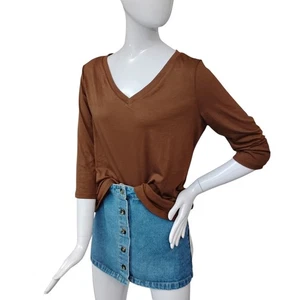 Top Riyiper Cuello en V Talla Mediana Calce Relajado Marrón Manga 3/4 Nuevo con Etiquetas - Imagen 1 de 9