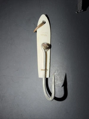 Señuelo de pesca vintage con plantilla de atún de hueso hecho en Japón 3" Foto 1 de 4