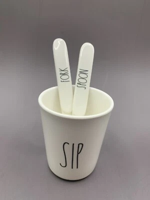 Rae Dunn Baby Juego de Melamina Taza “SIP” Cuchara Tenedor Foto 1 de 4