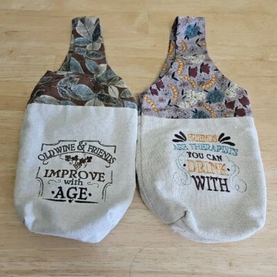 Juego de bolsas de vino decorativas con citas divertidas Foto 1 de 4