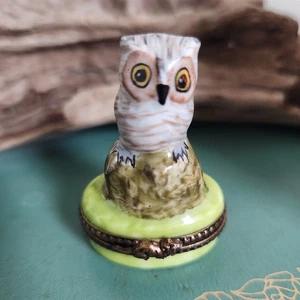 Limoges Frankreich Eule auf einem Baumstumpf / Felsen Schmuckschatulle  - Bild 1 von 9
