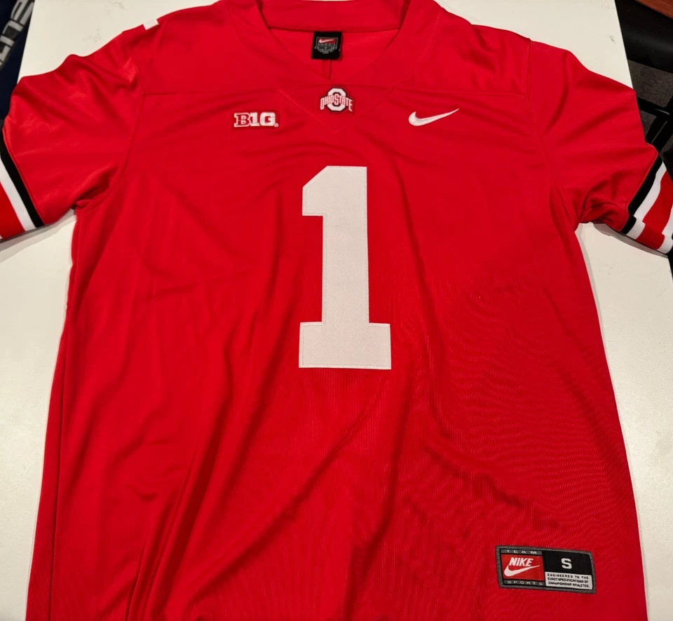 Camiseta de fútbol americano Ohio State Buckeyes Justin Fields cosida calidad A+ Foto 1 de 1