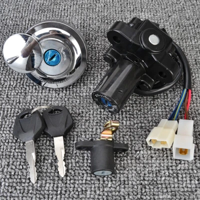 Fuel Gas Cap Ignition Switch Seat Lock Key For Yamaha XVS950 Midnight Star 09-12 Foto 1 de 4
