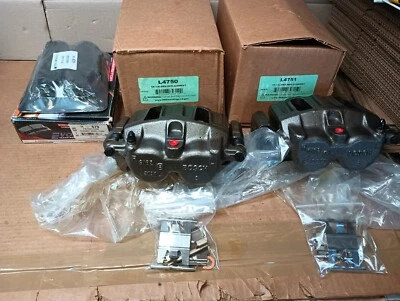 PALHETAS DE FREIO E PASTILHAS DE FREIO POWERSTOP PASSAGEIRO DIANTEIRO LATERAL PARA FORD F150 - Imagem 1 de 4