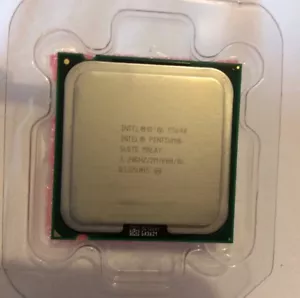 UK Post - Pentium Dual Core E5800 3.2/2M/800 LGA775 CPU / PROCESSOR DUAL CORE - Picture 1 of 1