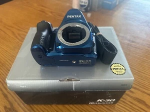 Pentax K30, blue, needs a aperture solenoid - Picture 1 of 4